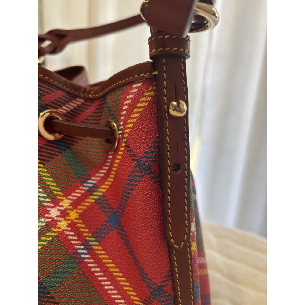 Dooney & Bourke Plaid Bucket Drawstring Shoulder Bag Red Green Tassel Logo - Picture 4 of 16